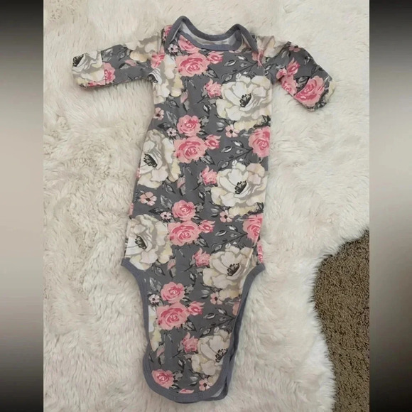 3 Baby girl sleeper cotton gowns set of 3 size 0-3 months - Picture 10 of 10